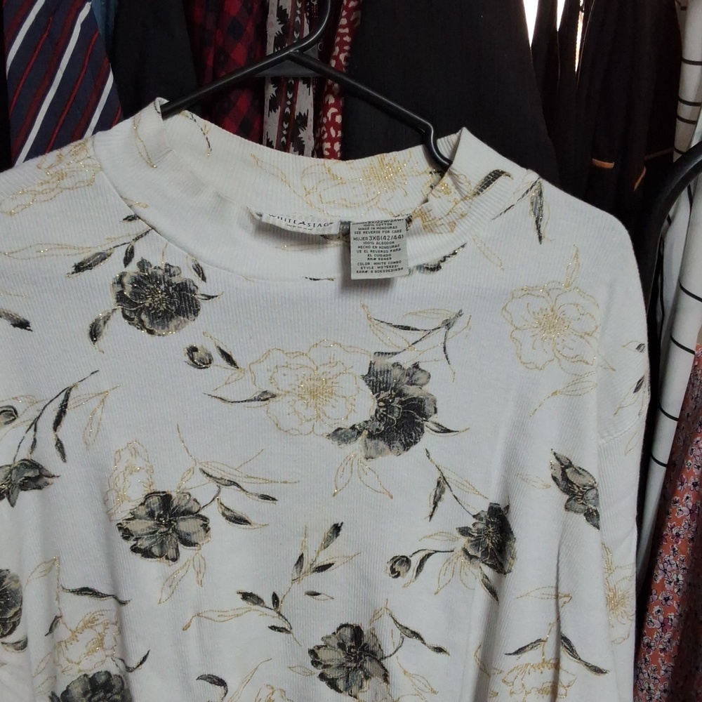 WHITE STAG woman with metallic gold flower stitch design